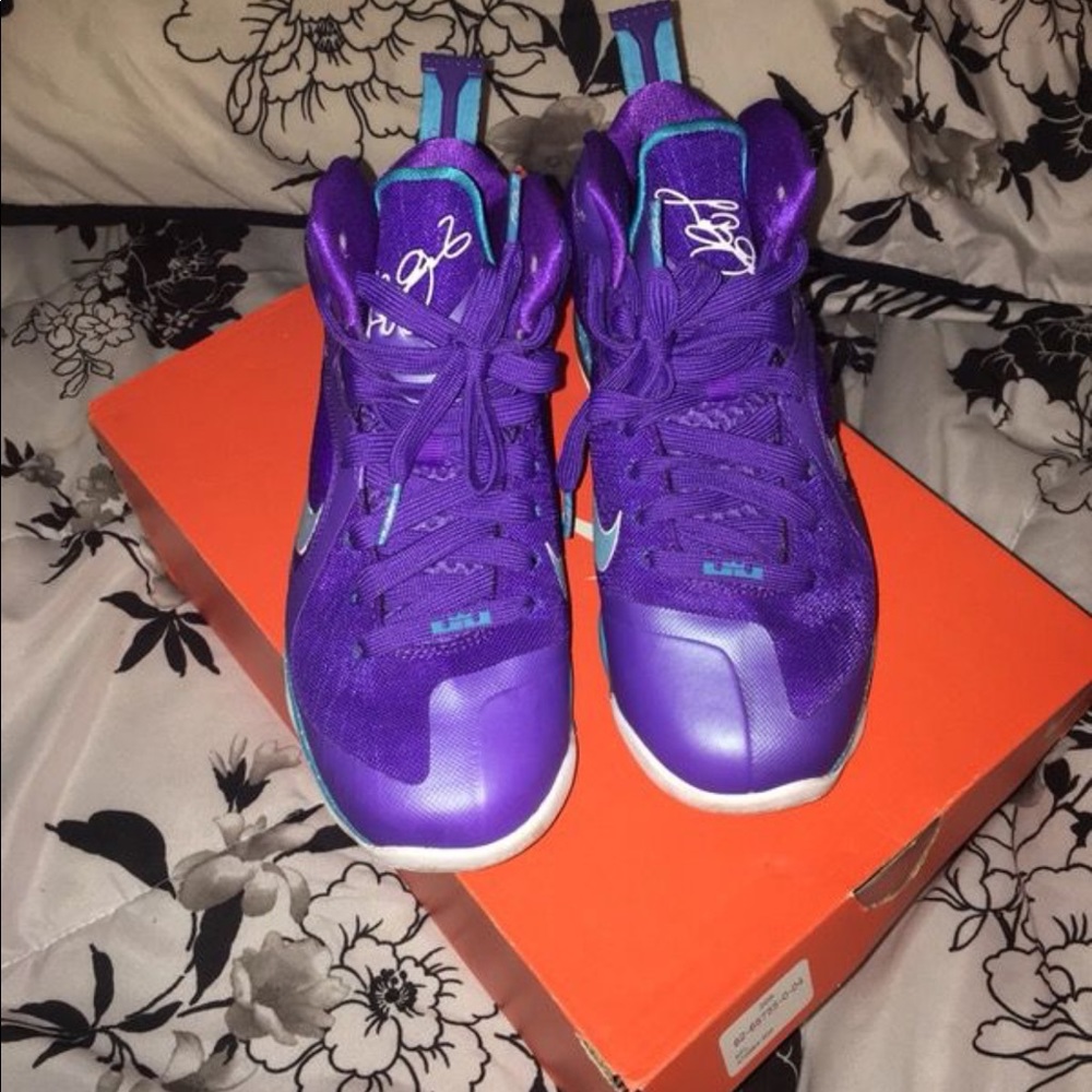 Lebron 9 - Picture 2 of 2